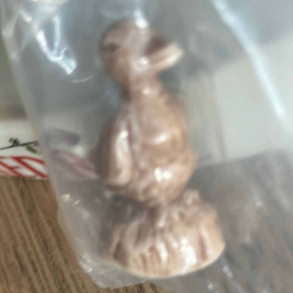 11 pc Red Rose tea England ceramic Pet Shop and Figurine Collection sealed NEW - Picture 5 of 12
